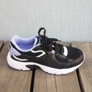 axis plus 90s sneakers